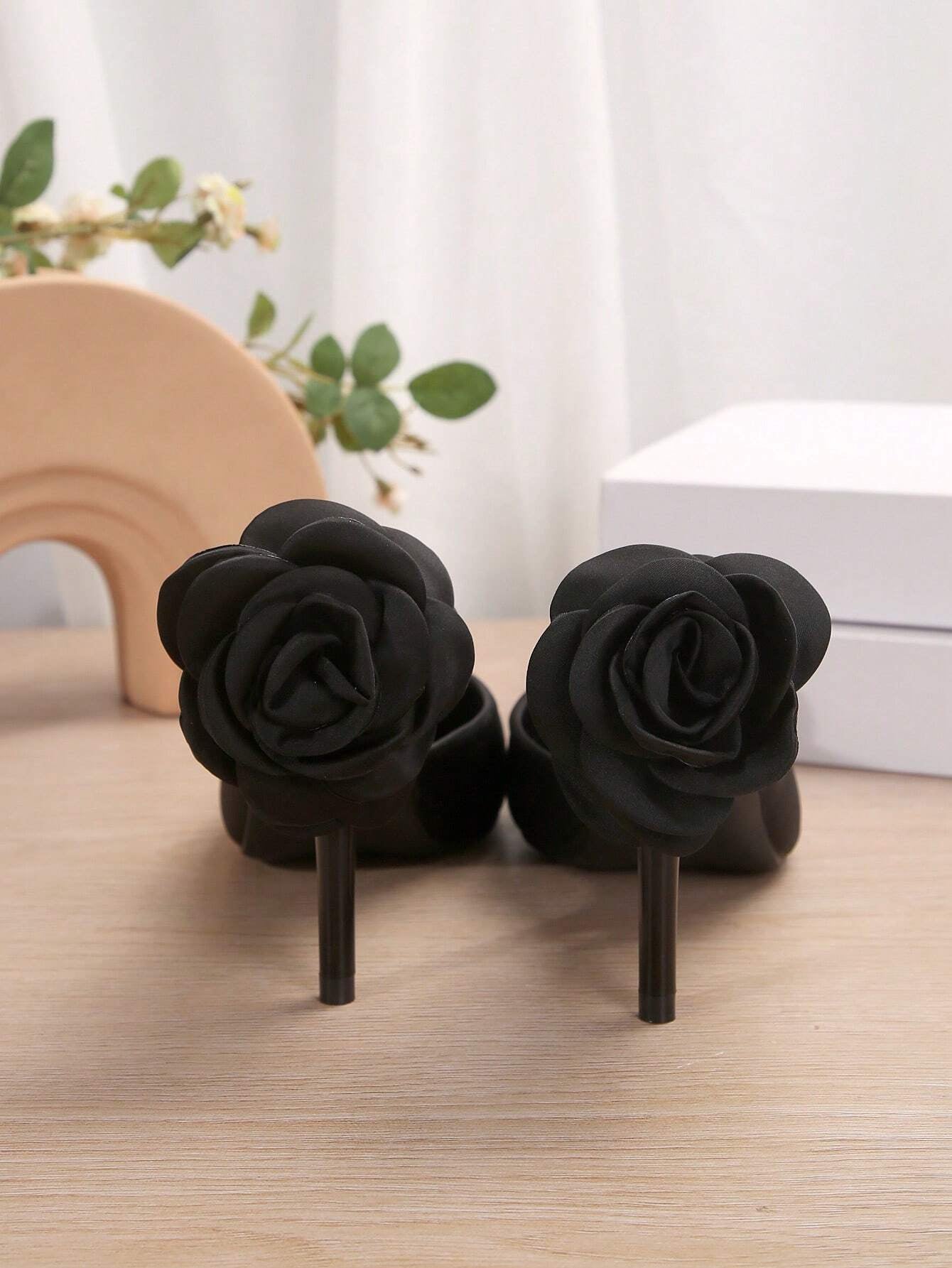 New Arrival Pointed Toe Leopard Print Bow Decor Mid Heel Mules, Fashionable EU Style, Early Autumn