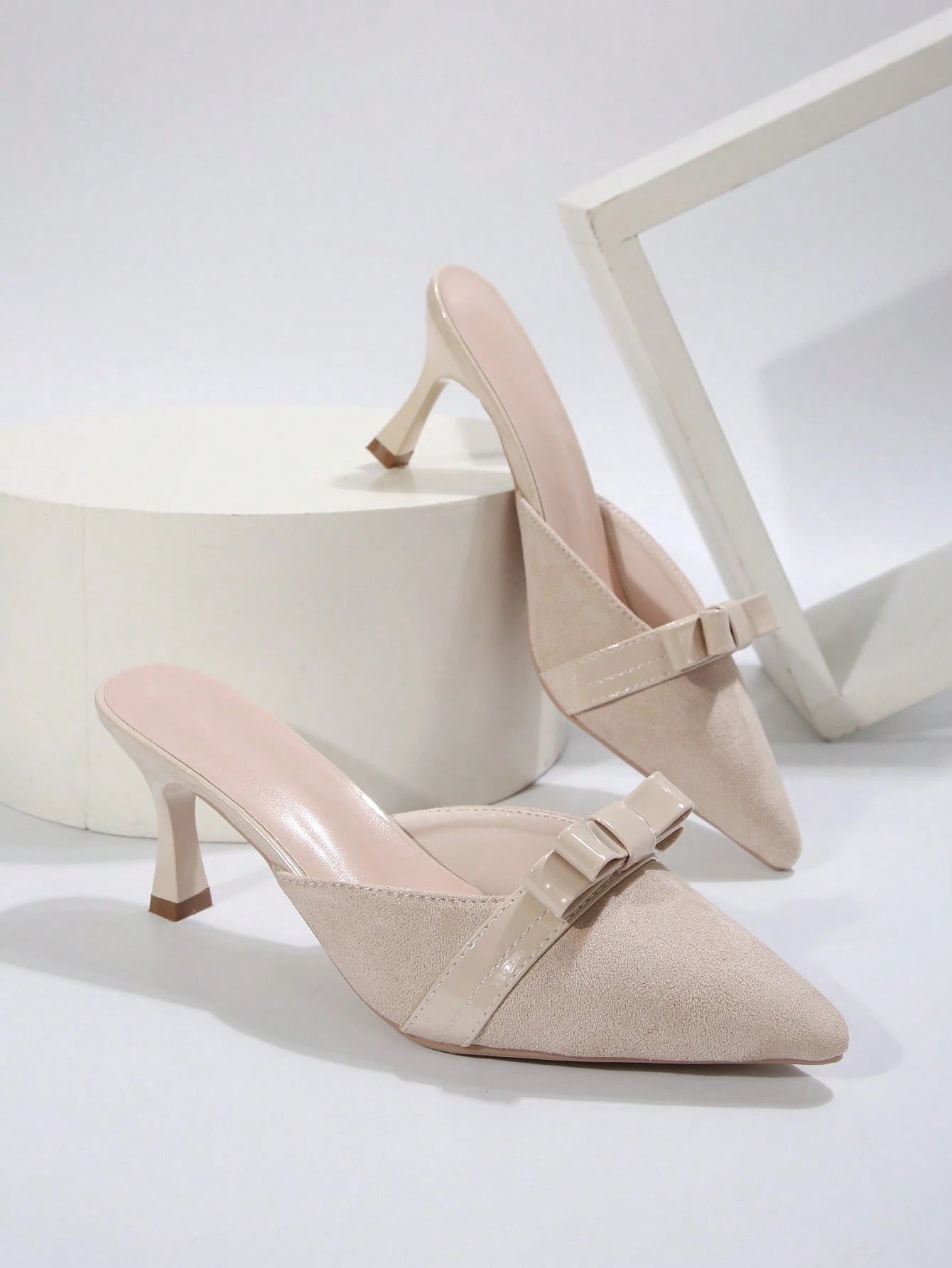 New Arrival Pointed Toe Leopard Print Bow Decor Mid Heel Mules, Fashionable EU Style, Early Autumn