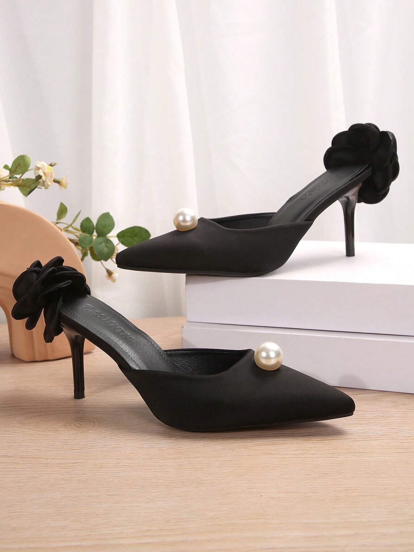 New Arrival Pointed Toe Leopard Print Bow Decor Mid Heel Mules, Fashionable EU Style, Early Autumn