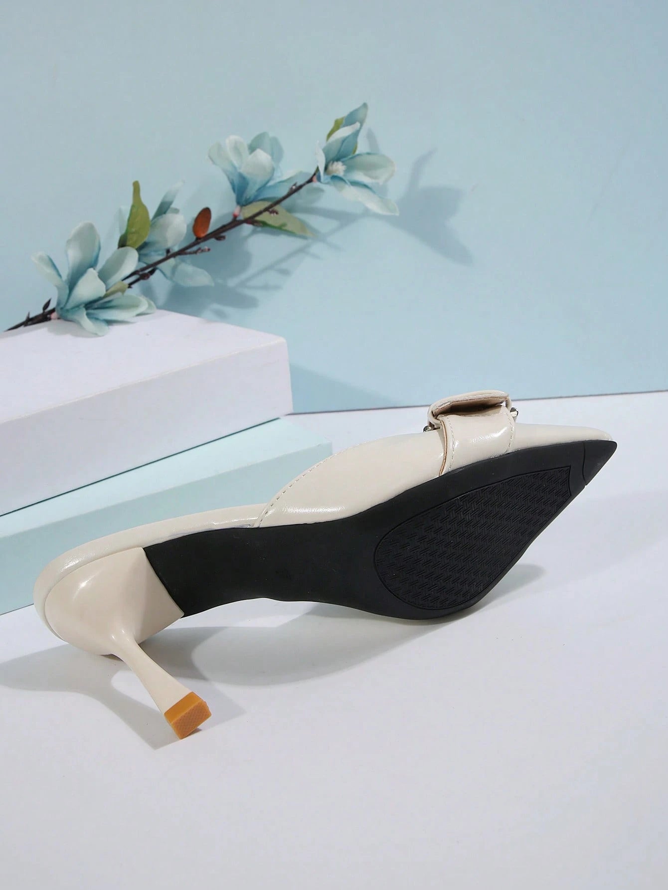 New Arrival Pointed Toe Leopard Print Bow Decor Mid Heel Mules, Fashionable EU Style, Early Autumn