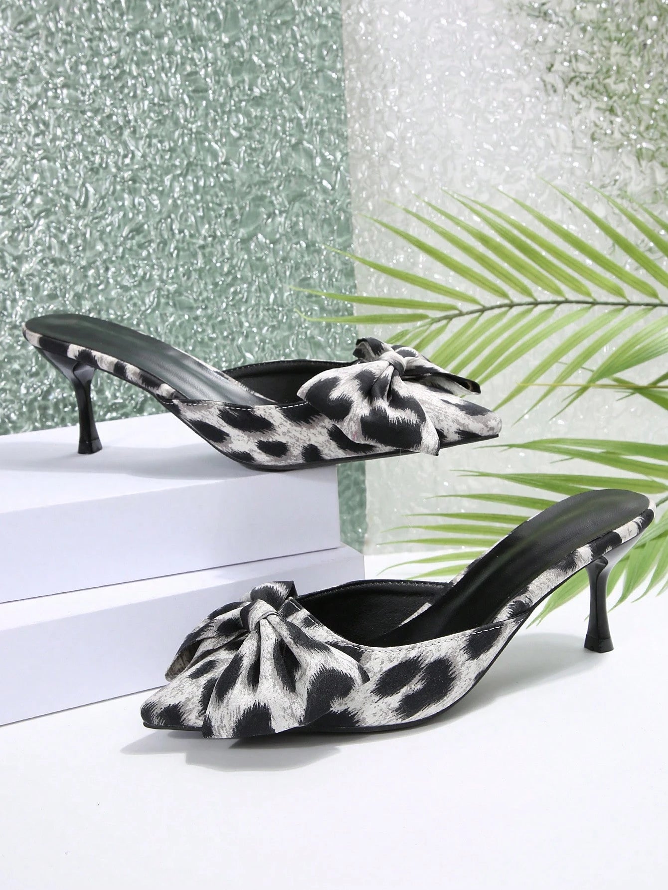 New Arrival Pointed Toe Leopard Print Bow Decor Mid Heel Mules, Fashionable EU Style, Early Autumn