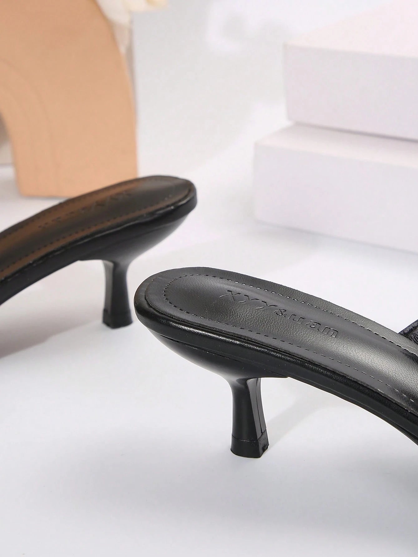 New Arrival Pointed Toe Leopard Print Bow Decor Mid Heel Mules, Fashionable EU Style, Early Autumn