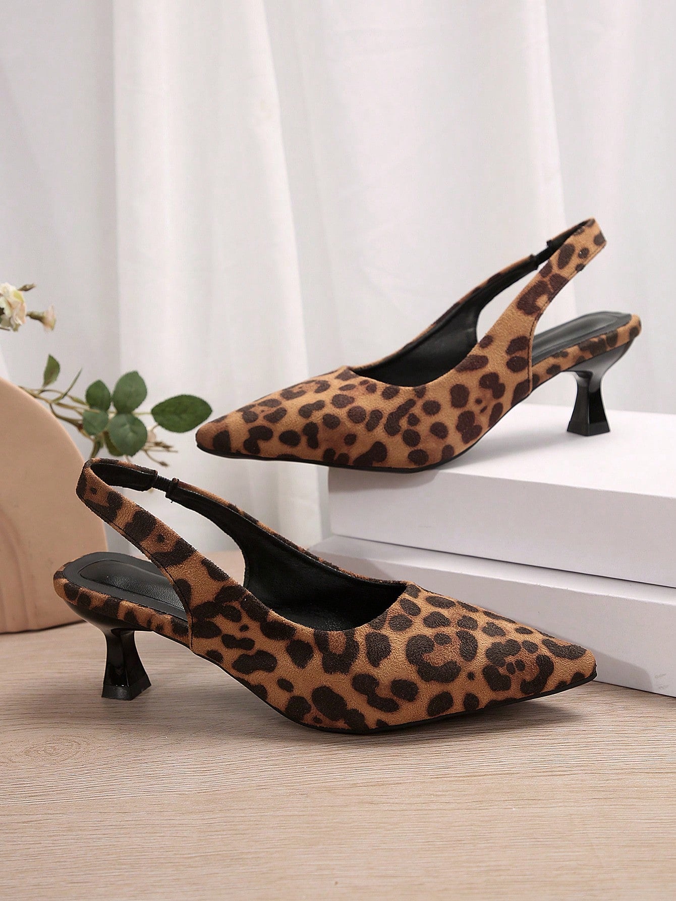 New Arrival Pointed Toe Leopard Print Bow Decor Mid Heel Mules, Fashionable EU Style, Early Autumn