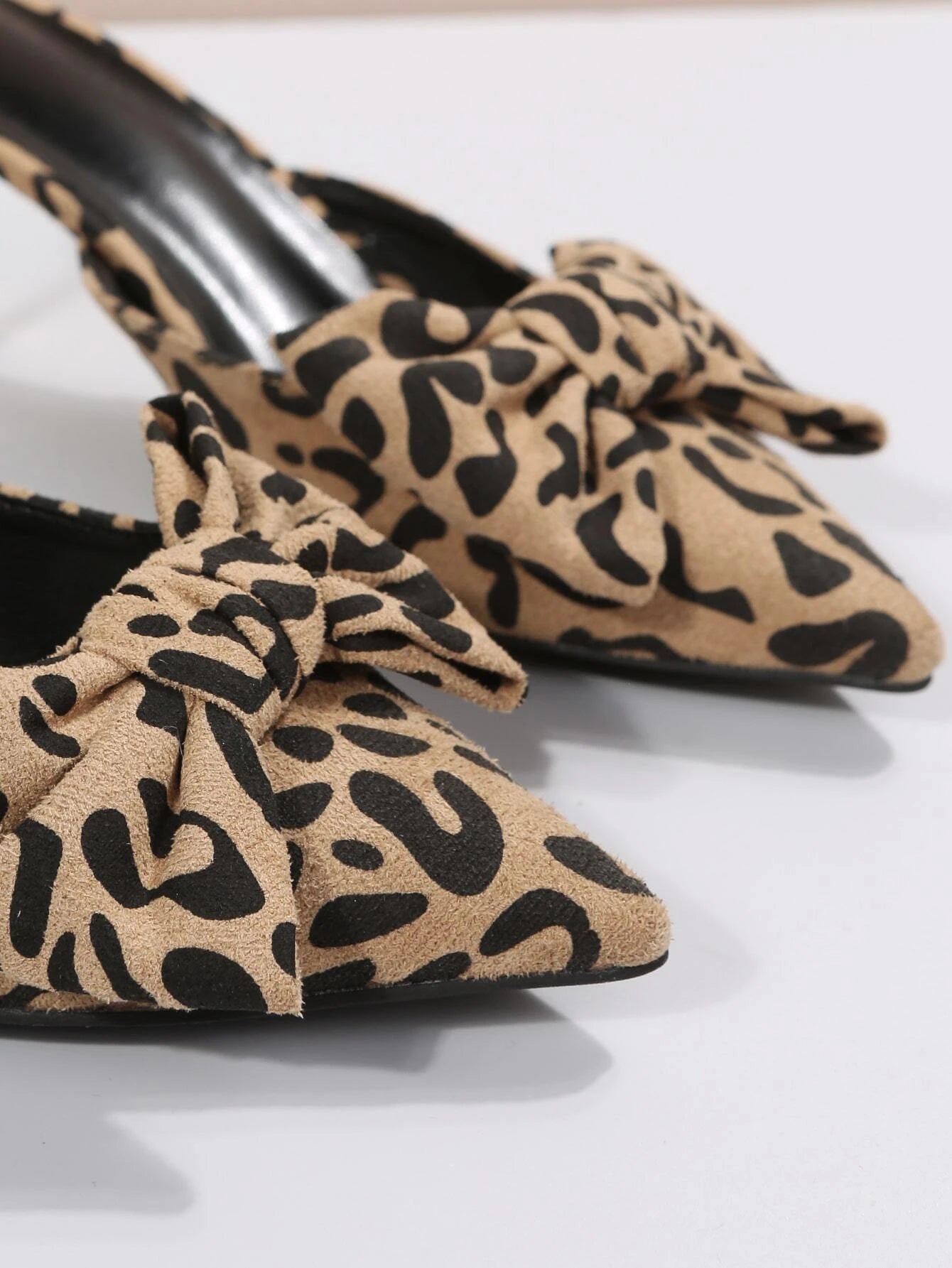New Arrival Pointed Toe Leopard Print Bow Decor Mid Heel Mules, Fashionable EU Style, Early Autumn