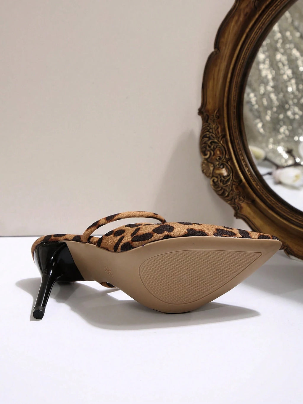 New Arrival Pointed Toe Leopard Print Bow Decor Mid Heel Mules, Fashionable EU Style, Early Autumn