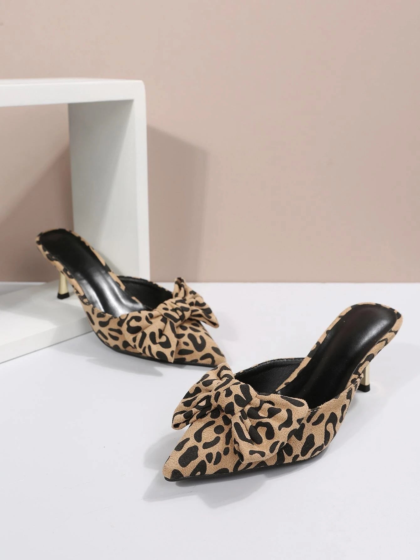 New Arrival Pointed Toe Leopard Print Bow Decor Mid Heel Mules, Fashionable EU Style, Early Autumn
