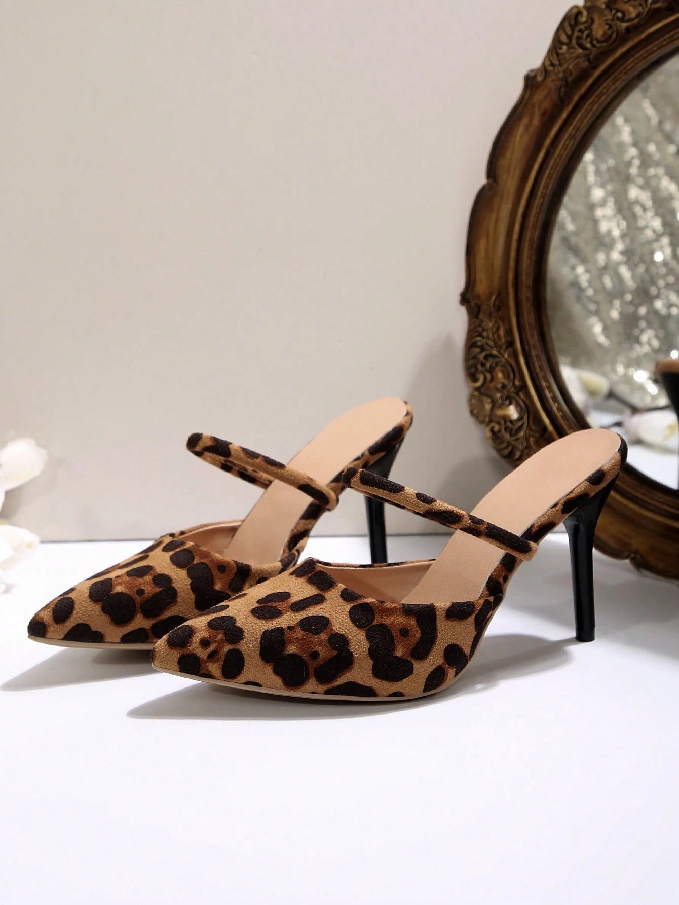 New Arrival Pointed Toe Leopard Print Bow Decor Mid Heel Mules, Fashionable EU Style, Early Autumn