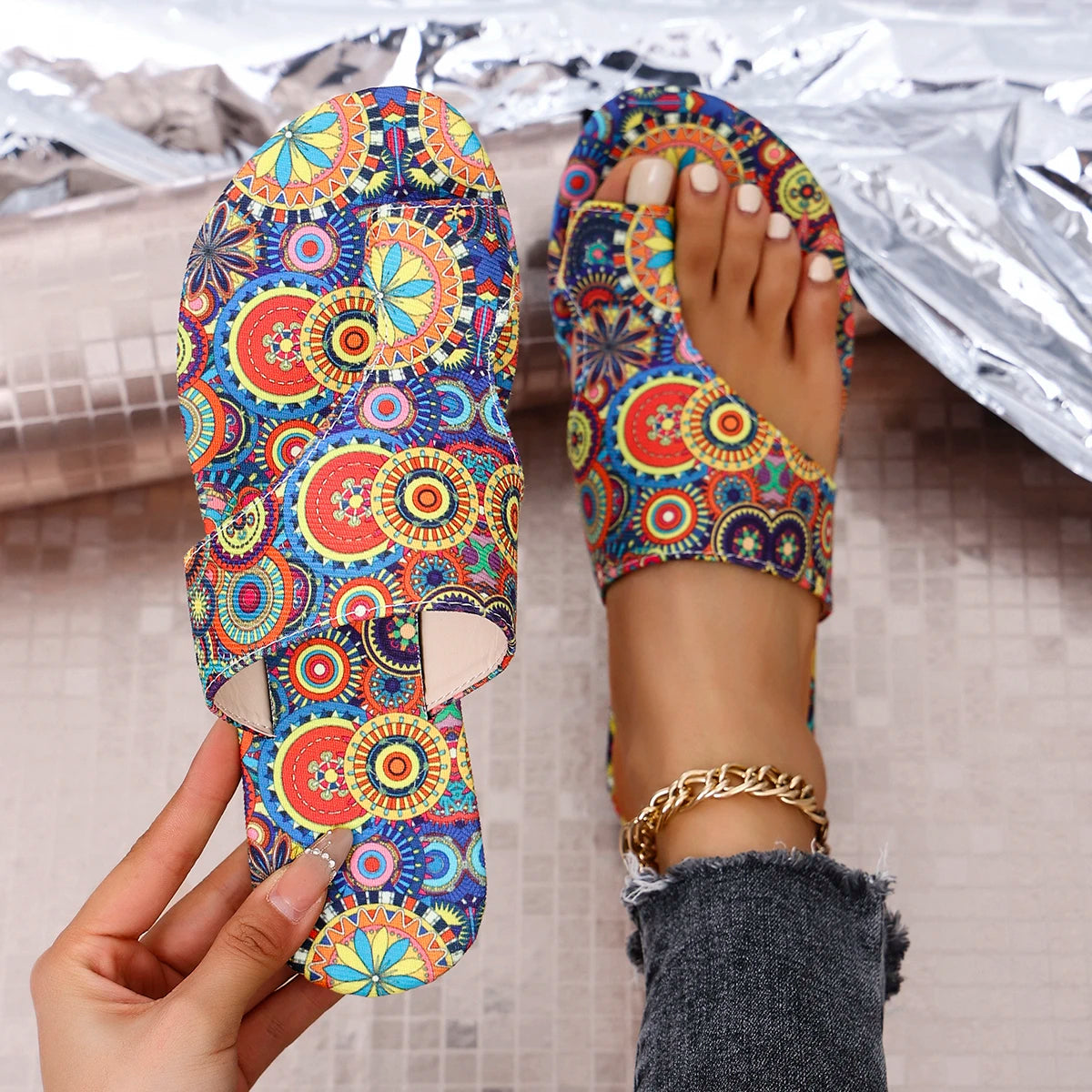 Women Slippers Fashion Anti-slip Shoes for Women Summer Comfortable Open Toe Sandals Big Size Light Beach Slippers Slides Women