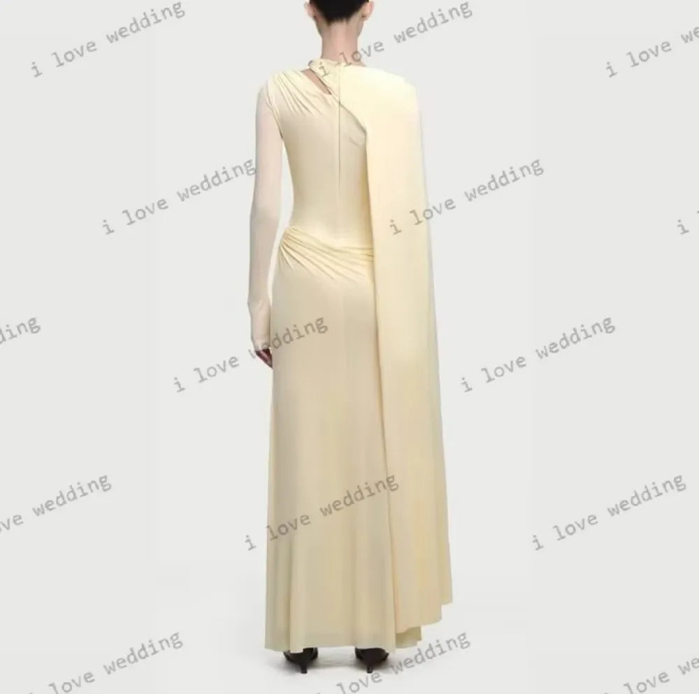 Long Evening Dresses 2025 Tender Yellow Wedding Party Dress Satin Halter Long Sleeve Formal Dubai Prom Dress Elegant Customized