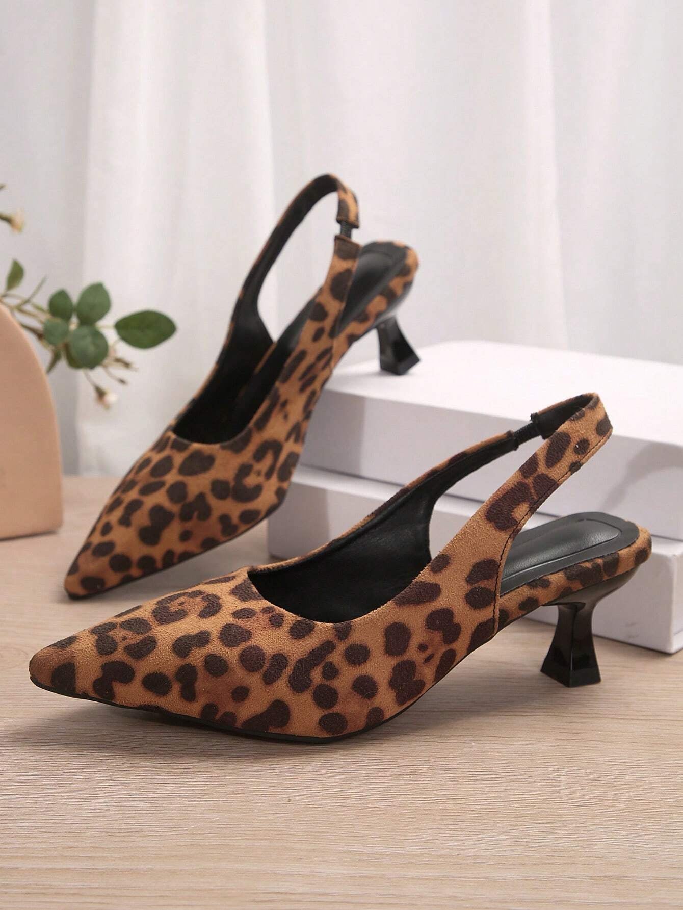 New Arrival Pointed Toe Leopard Print Bow Decor Mid Heel Mules, Fashionable EU Style, Early Autumn