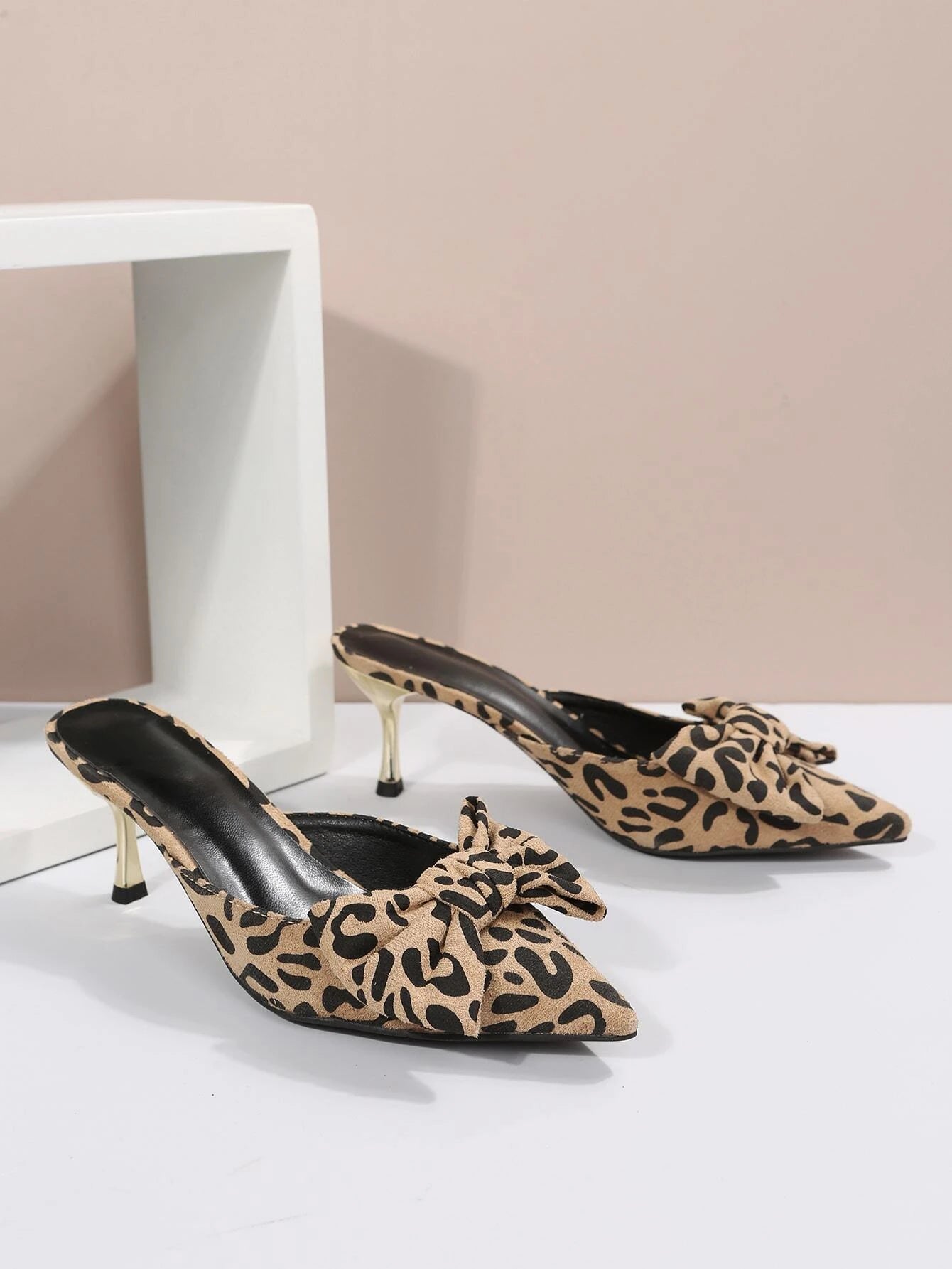 New Arrival Pointed Toe Leopard Print Bow Decor Mid Heel Mules, Fashionable EU Style, Early Autumn