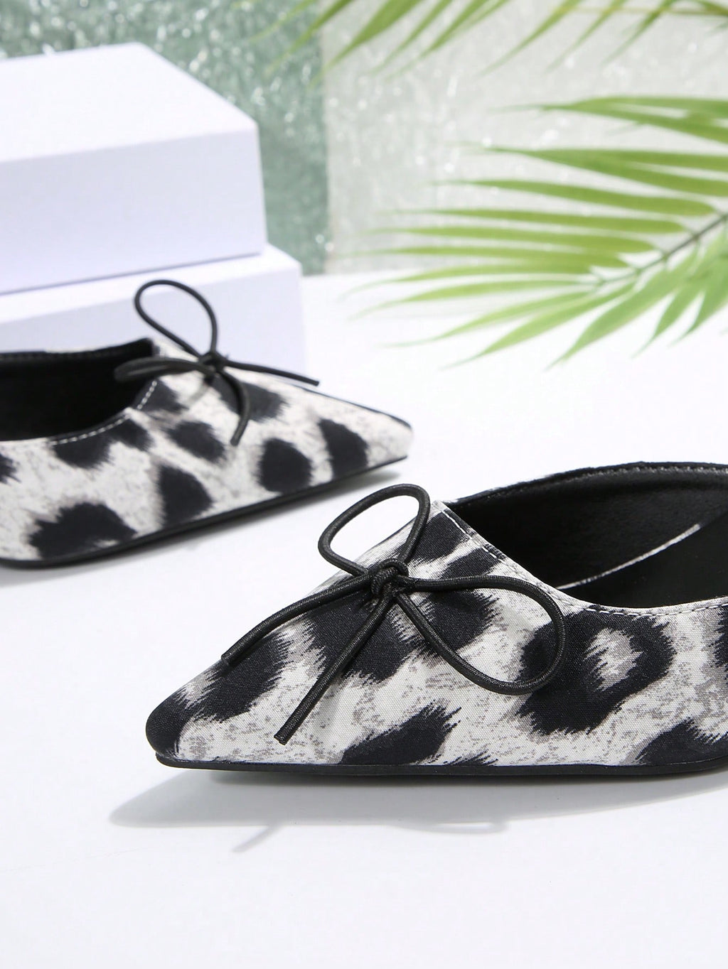 New Arrival Pointed Toe Leopard Print Bow Decor Mid Heel Mules, Fashionable EU Style, Early Autumn